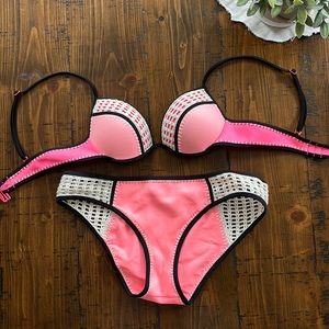 VS Color Block bikini